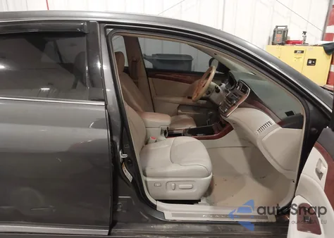 2011 Toyota Avalon z USA, uszkodzony, nr VIN 4T1BK3DB9BU411629